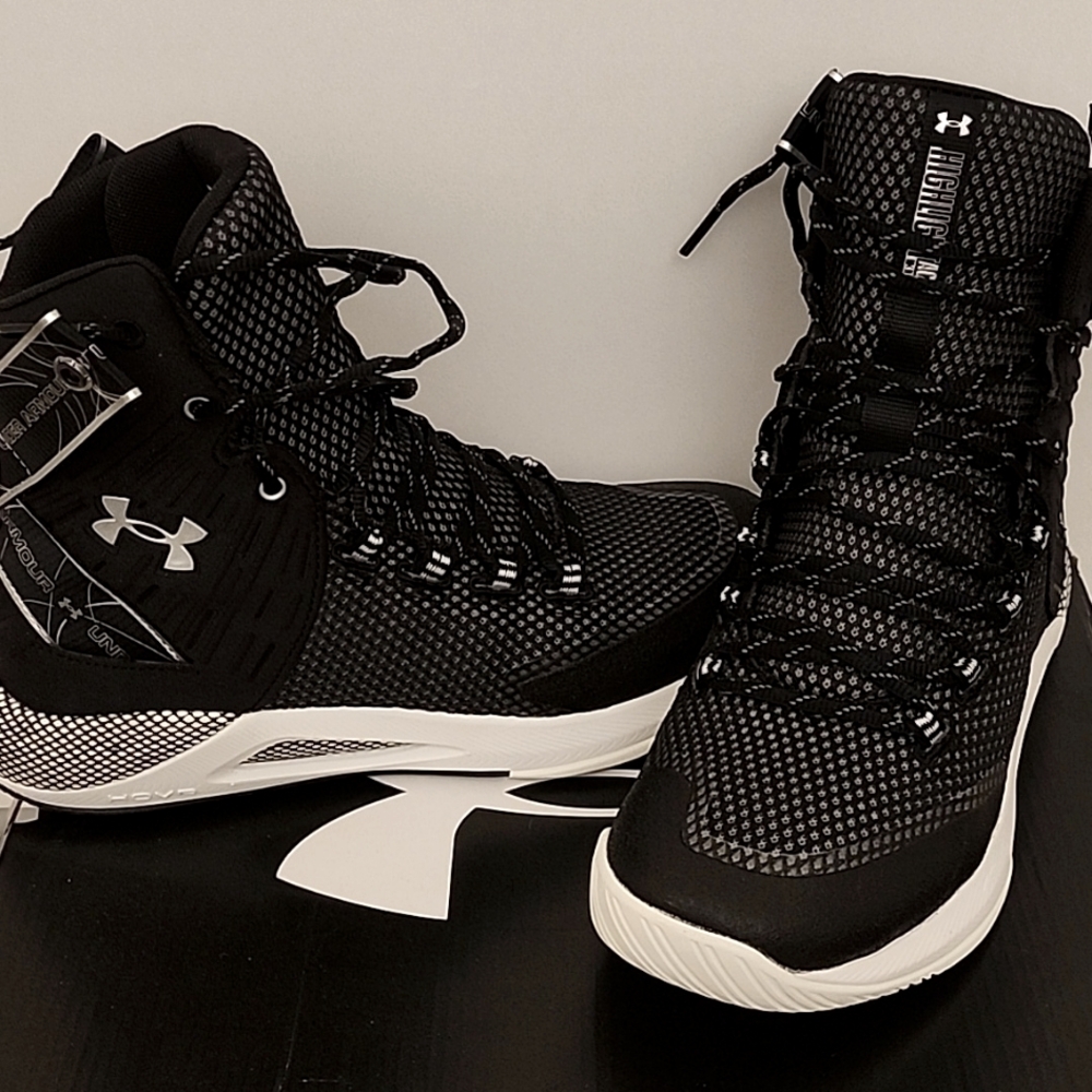 UA Volleyball HOVR HIGHLIGHT ACE